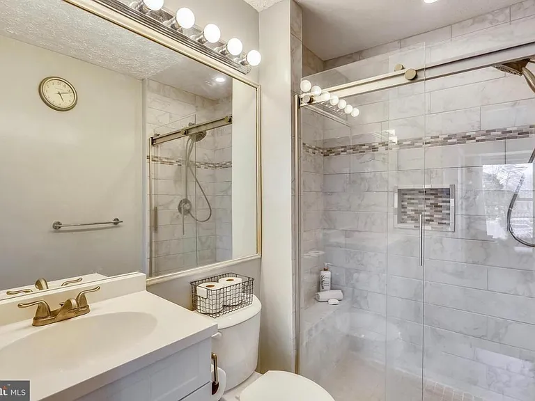 4 Scarlet Sage Ct — Photo 12