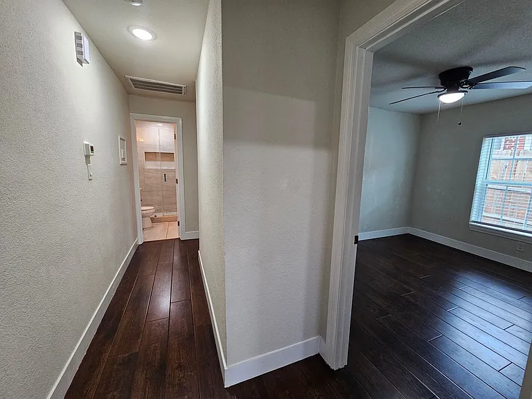 213 N Hampton Rd — Photo 14
