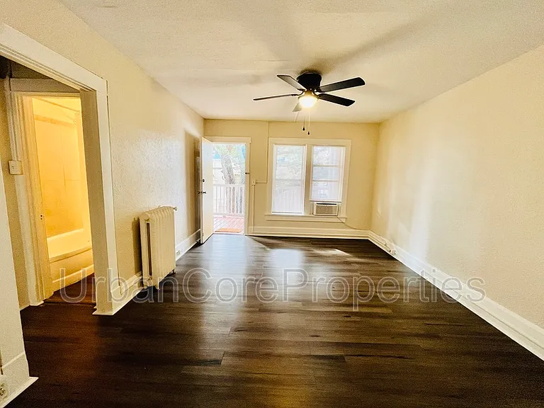 232 4th St N #23 — Photo 12