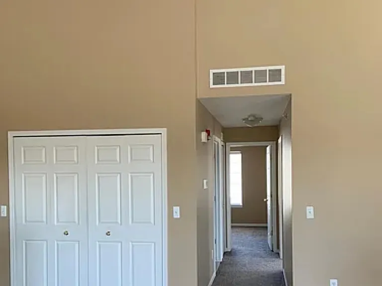 43021 Burlington Dr #101 — Photo 3