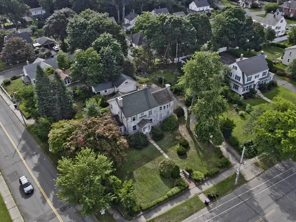 1750 Northampton St, Holyoke, MA 01040