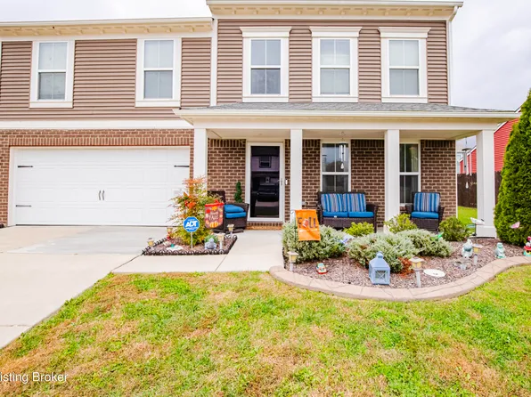 261 Boulders West Dr, Shepherdsville, KY 40165