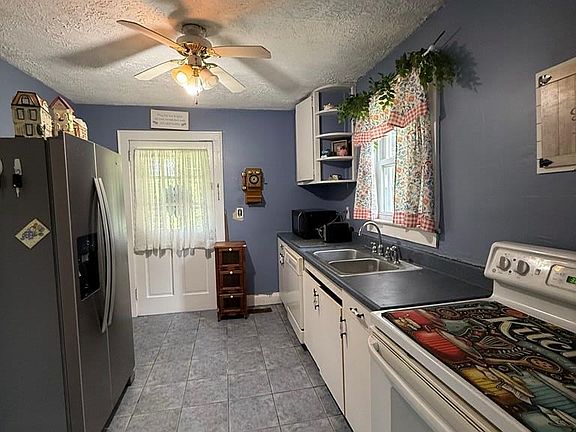 4th image of 609 Longview Ave
