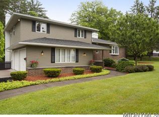9 Russet Bush Ln, Utica, NY 13501