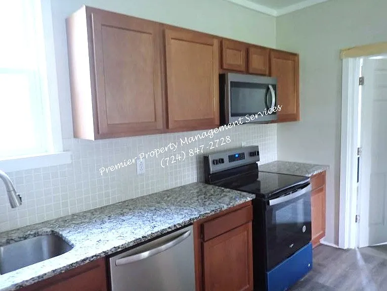 1129 Main St — Photo 17