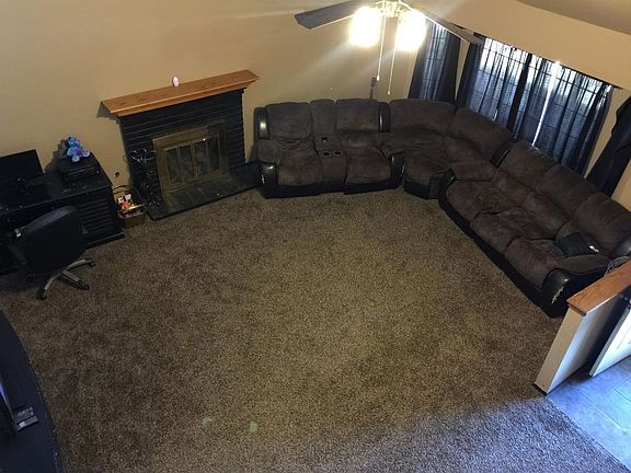 2nd image of 569 Rosewood Ct