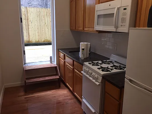 Rented by Michael Palmieri, LREB | media 62