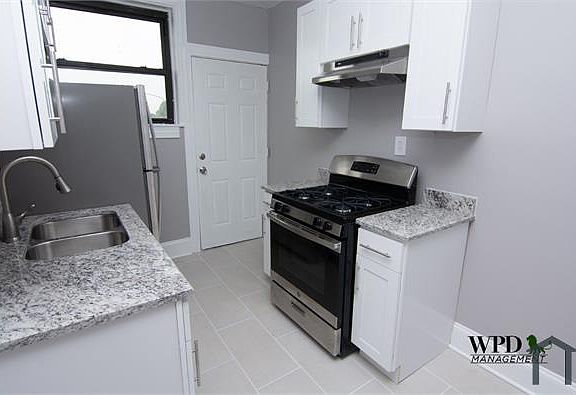 2nd image of 1305 W 82nd St