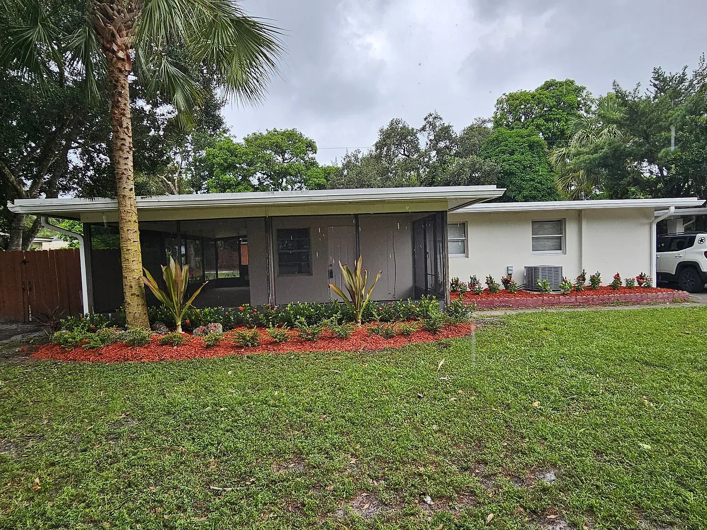5073 - Yeaa Sfh — Photo 1