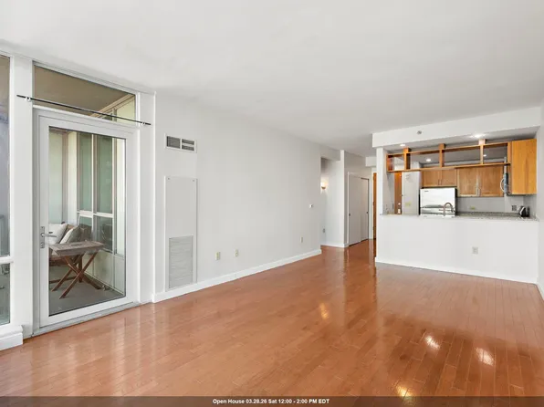 20 Newport Pkwy #1209, Jersey City, NJ 07310