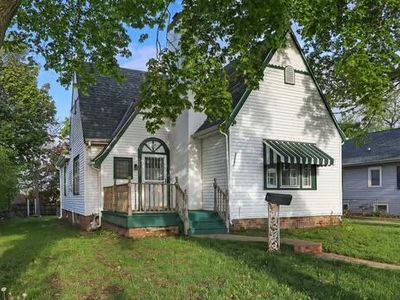 1107 Perry AVENUE, Racine, WI, 53406