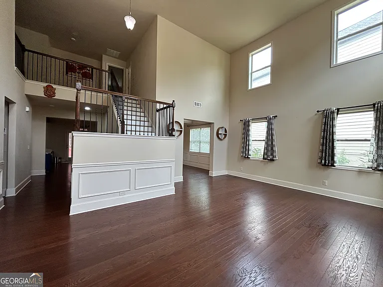 1240 Apple Blossom Dr — Photo 2