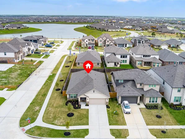 13724 Sabine Lake Dr, La Marque, TX 77568