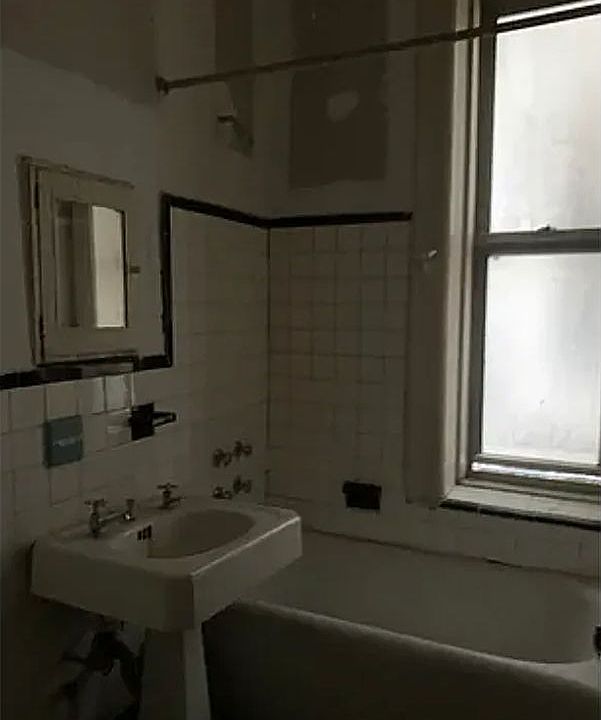 1st image of 204 W 118th St APT 1B