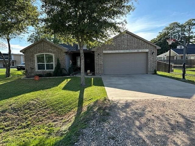 740 Leveridge St, East Bernard, TX 77435 | MLS #45283648 | Zillow