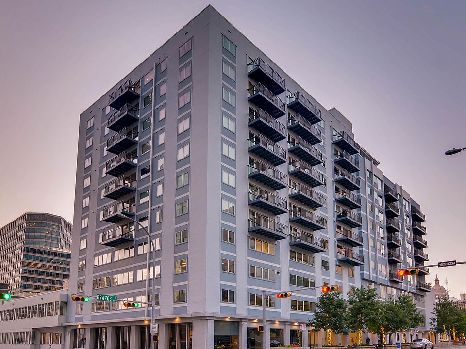 1st image of 800 Brazos St Unit 901