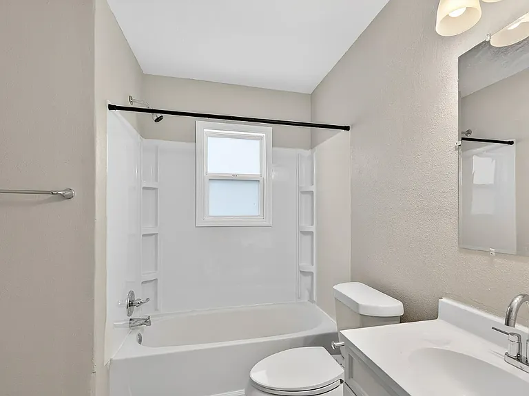 47 W Crawford Ave — Photo 18