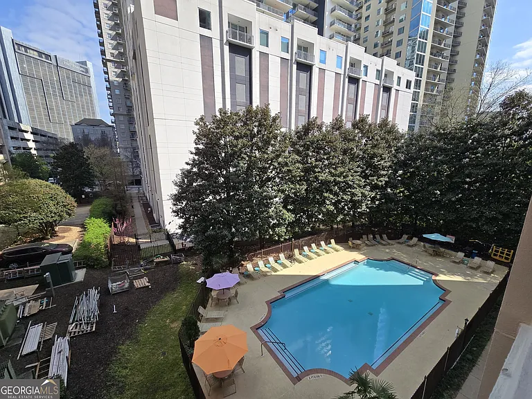 1101 Juniper St NE #106 — Photo 1