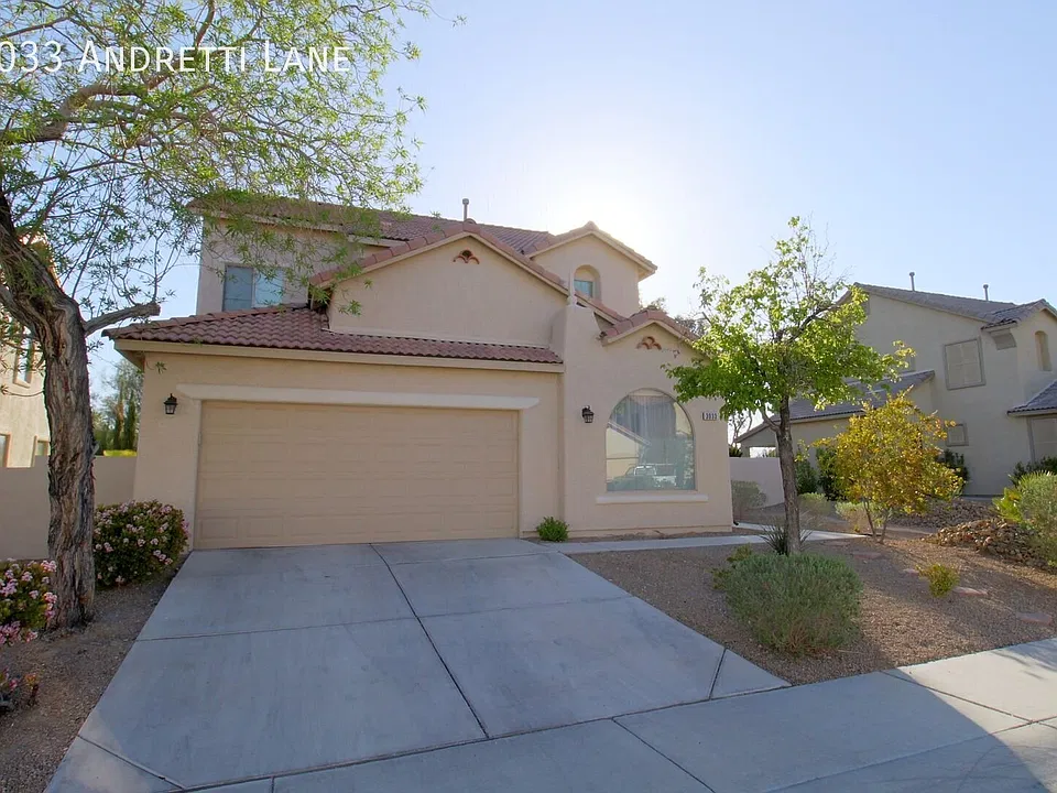 3033 Andretti Ln