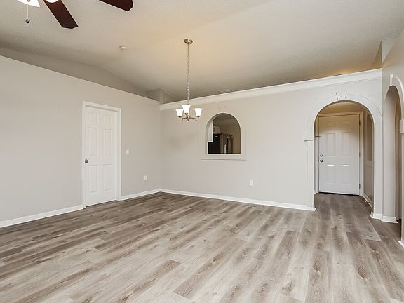 4th image of 1614 Sunset View Cir