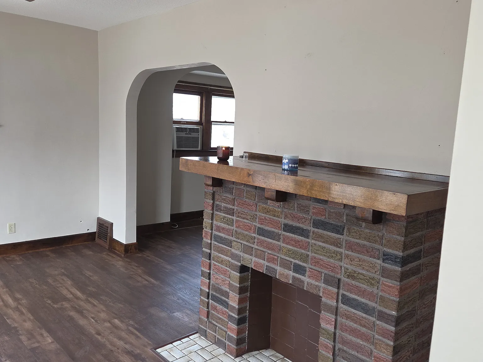 2 bed, 900 sqft, $850 — Photo 2