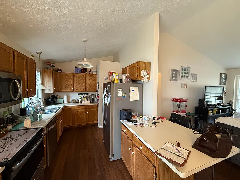 1244 Holland Dr — Photo 6