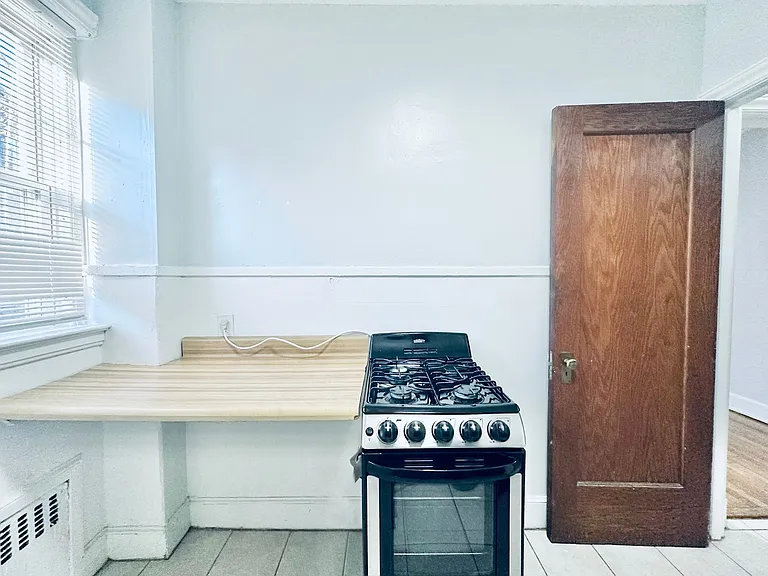 25 Lynwood Pl — Photo 13