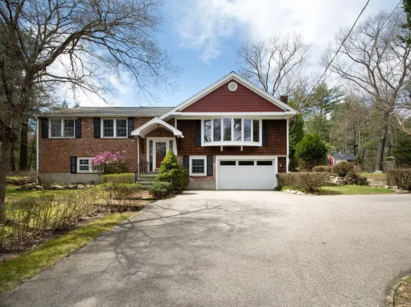 128 Doane St, Cohasset, MA 02025