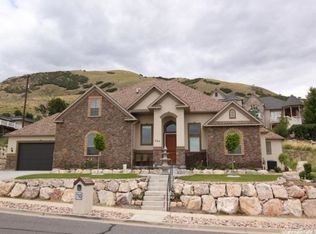 795 Island View Dr, Centerville, UT 84014