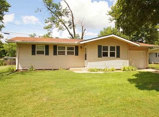 5315 N Longwood Dr, Peoria, IL 61614