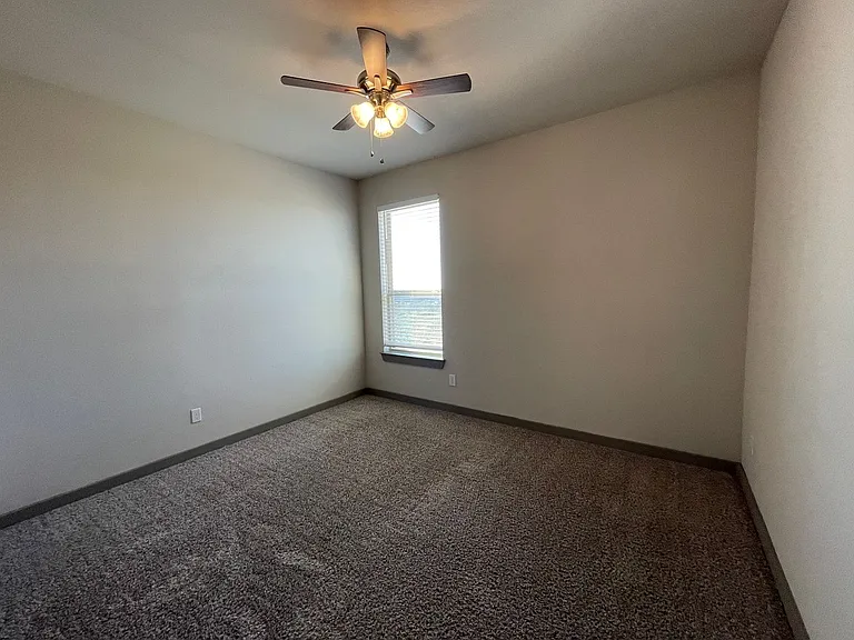 10604 Tube Dr — Photo 18
