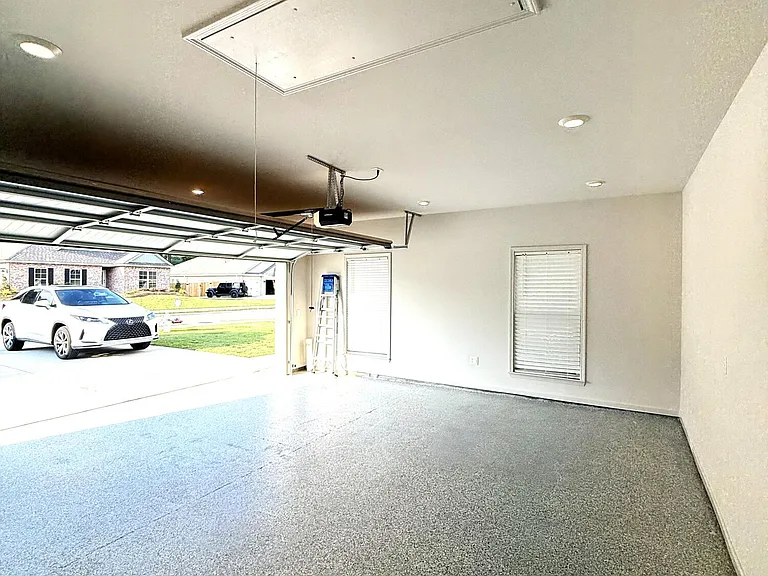 453 Piney Dr — Photo 35
