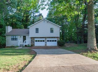 69 Fox Ridge Ct, Dallas, GA 30157