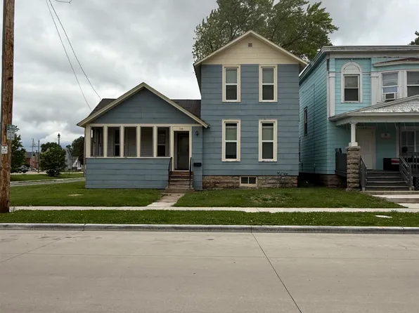 720 W Lincoln Ave, Oshkosh, WI 54901