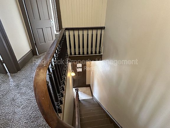 3rd image of 802 McKinley St