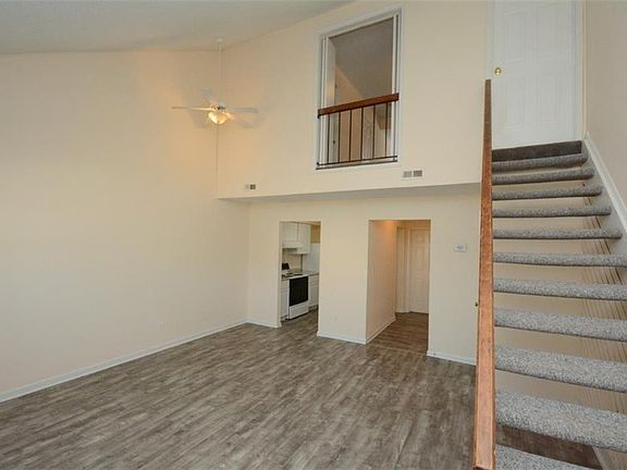 2nd image of 703 Brook Meadow Ct