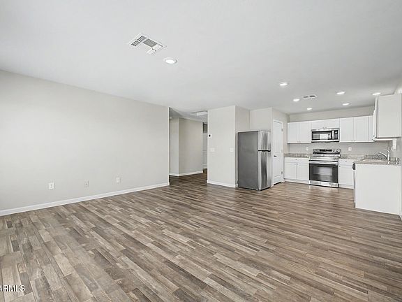 2nd image of 1043 S 9TH Place