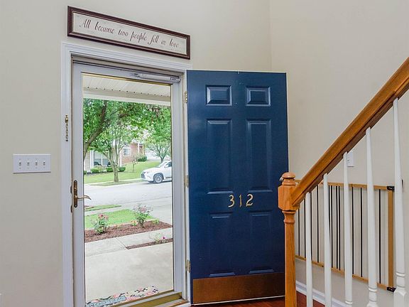 4th image of 312 Silver Creek Way