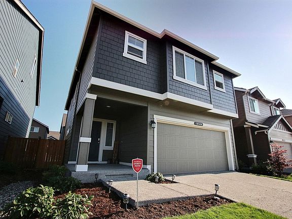 2nd image of 10540 189th St E