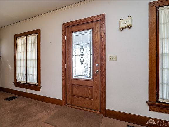 5th image of 614 Greenlawn Ave