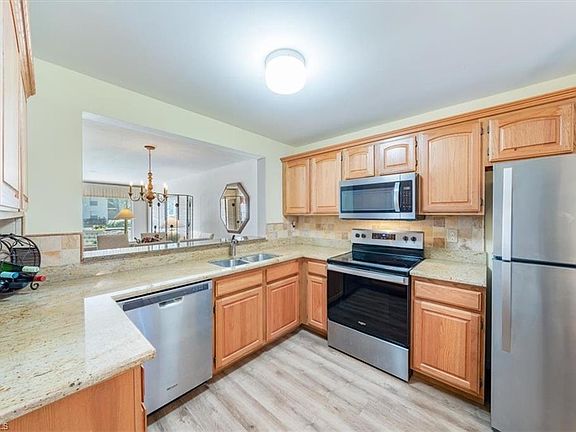 2nd image of 1316 Derbyshire CT #B-101