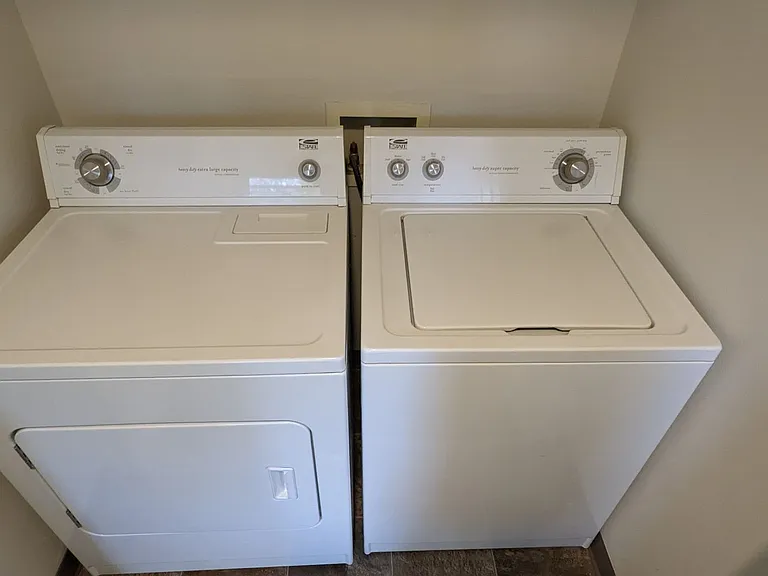 Halsey East Townhomes — Photo 166