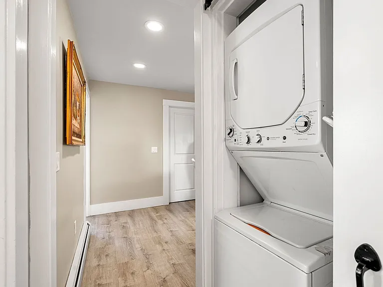 107 Winthrop St #2 — Photo 11