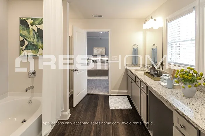 717 Holiday Birch Pass — Photo 10
