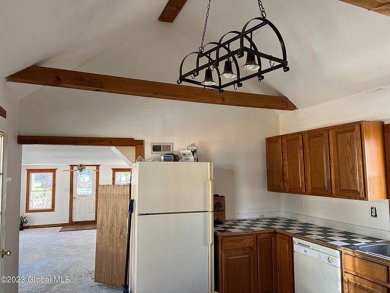 3rd image of 21 Wesley Avenue