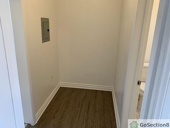 5th image of 525 W 84th St