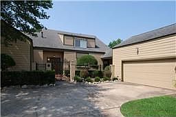 2nd image of 3026 Green Tee Dr