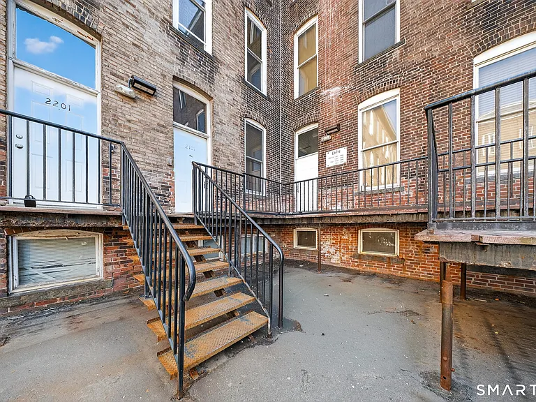 325 Lafayette St #1103 — Photo 16