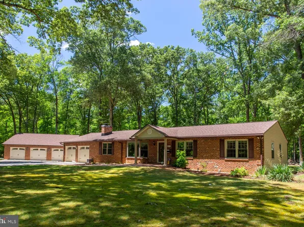 4075 Ravine Dr, White Plains, MD 20695
