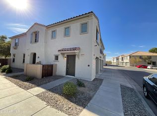 2837 E Dunbar Dr, Phoenix, AZ 85042
